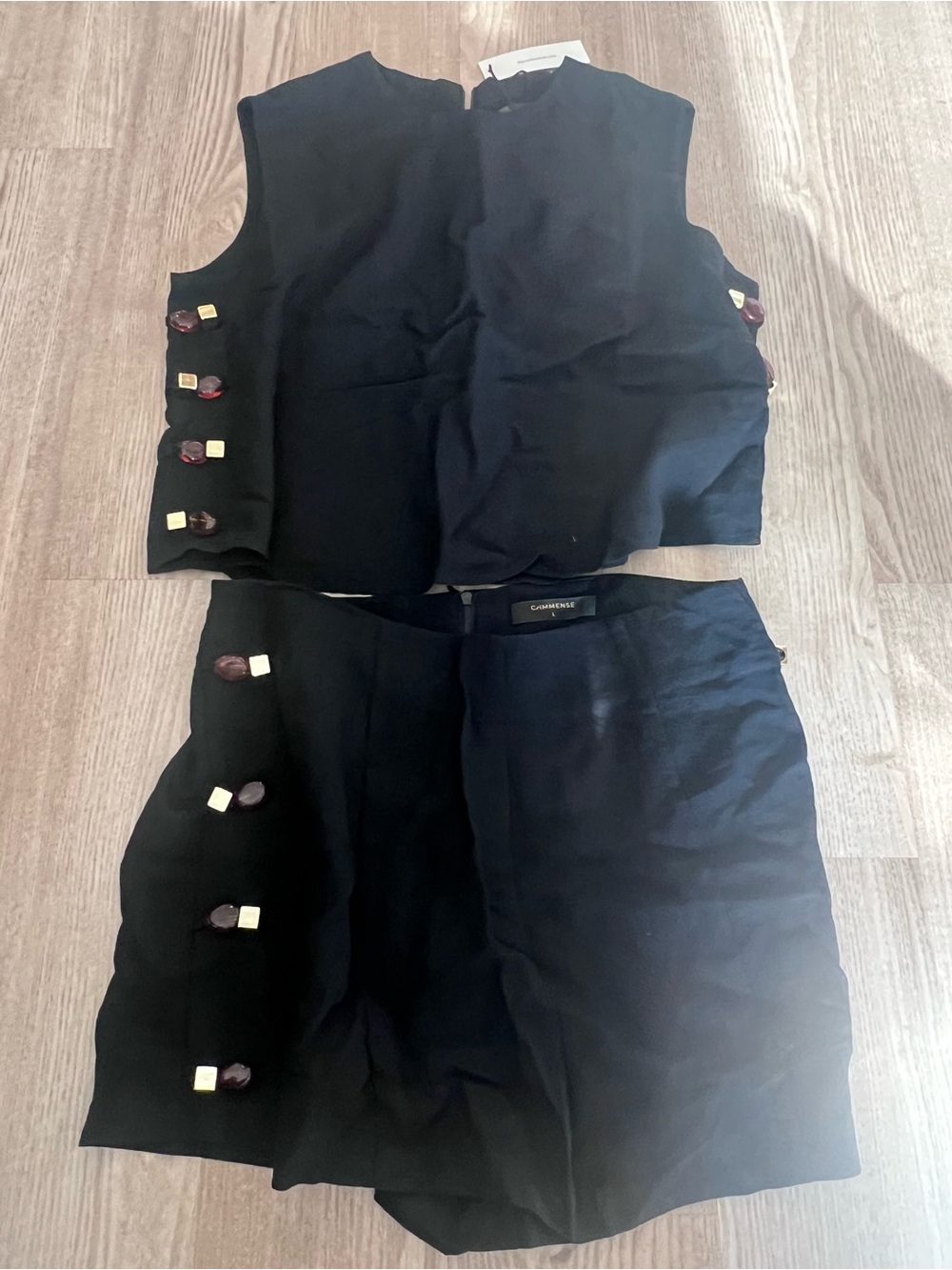 Commense Black Sleeveless Crop Top and High-Waist Shorts Set